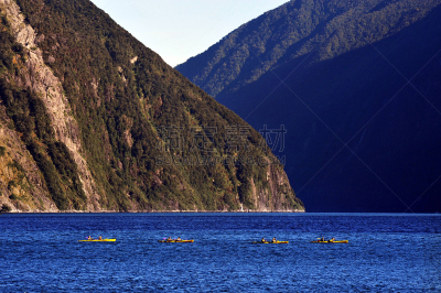新西兰,峡湾,水平画幅,瀑布,主教法冠,旅行者,户外,山,著名景点,新西兰南岛
