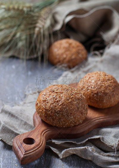 小甜面包,垂直画幅,膳食,面包,食品,图像,小吃,面包店,开胃品,餐巾