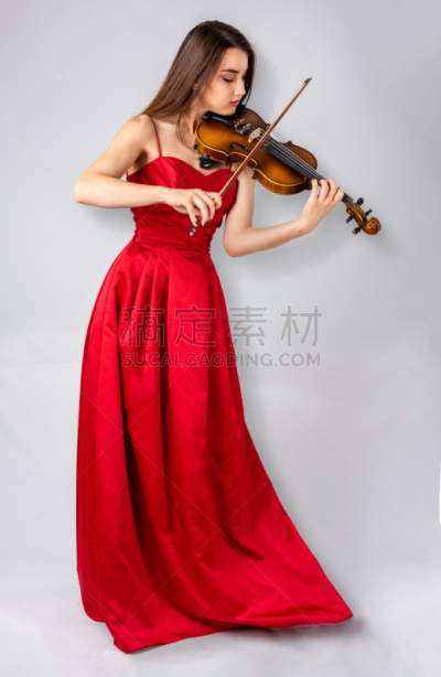 女性,小提琴手,青年人,背景分离,肖像,从容态度,现代,全身像,仅女人,仅一个女人