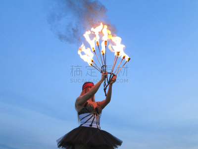 舞蹈,危险,风险,暗色,弹性,平衡,轮流抛接,舞者,户外,仅女人