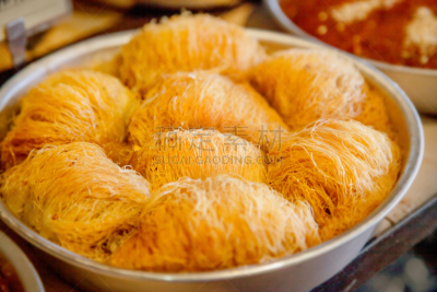 碎丝面包,酥皮糕点,果仁蜜饼,蛋糕,食品,希腊,糖浆,塞满了的,蜂蜜,午餐