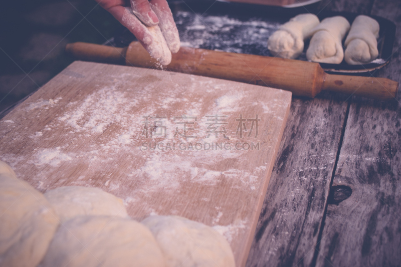 小麦面团,面糊,水平画幅,鸡蛋,烘焙糕点,膳食,面包店,面粉,面包,擀面杖