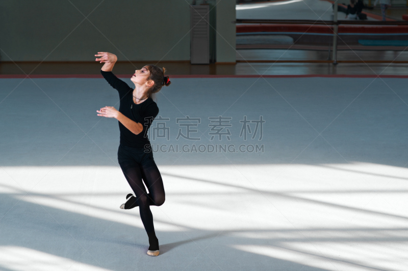 女孩,舞蹈,艺术体操,走廊,演出服,芭蕾舞者,芭蕾舞,青少年,学校体育馆,四肢