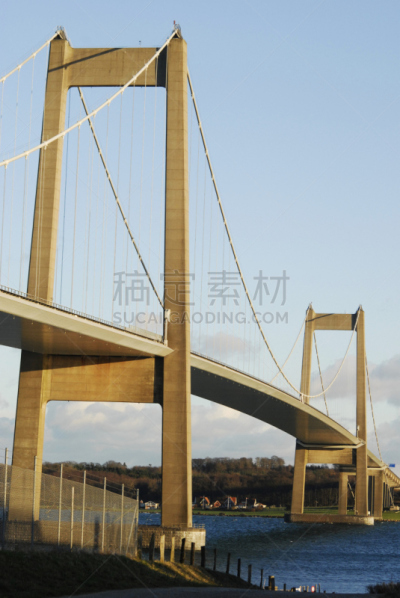建筑,桥,部分,垂直画幅,水,天空,景观设计,无人,蓝色,欧洲
