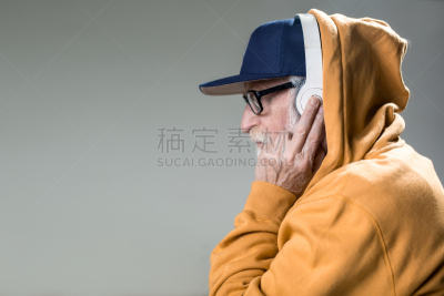 墓穴,老年男人,青春期,休闲活动,水平画幅,侧面像,衰老过程,古老的,男性,仅男人