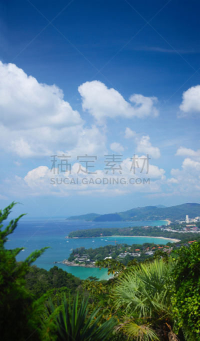普吉岛,小卡塔海滩,卡塔琳娜斯雷波特尼克,卡隆海滩,垂直画幅,水,天空,枝繁叶茂,山,沙子
