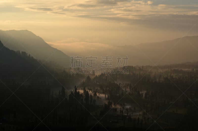 庞越,黎明,爪哇,印度尼西亚,婆罗摩火山,bromo-tengger-semeru national park,东爪哇,水平画幅,无人,早晨