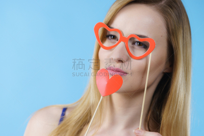 女人,拿着,个人随身用品,棍,金色头发,留白,头发,水平画幅,嬉戏的