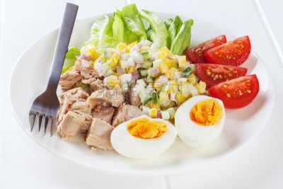 鲔鱼,沙拉,健康食物,鸡蛋沙拉三明治,海味沙拉,水平画幅,小的,鸡蛋,无人,不健康食物
