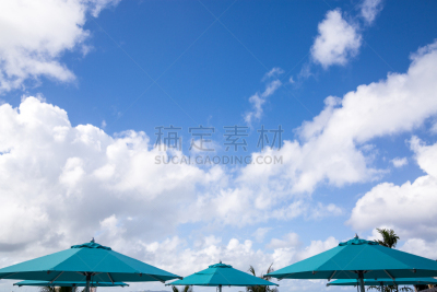 蓝色,阳伞,背景,天空,白昼,晴朗,床,度假胜地,水平画幅,早晨