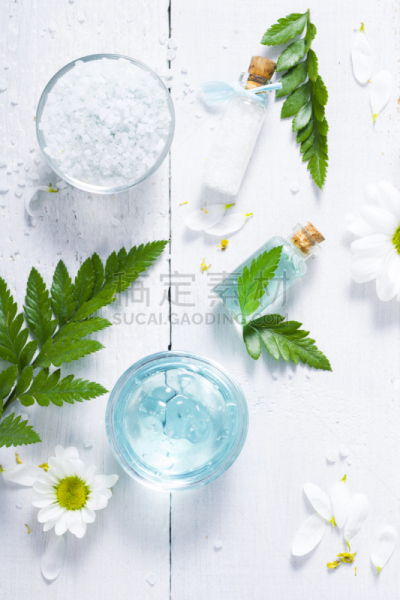 化妆用品,医学样本,滴瓶,浴盐,面霜,护手霜,亮色调,垂直画幅,留白,高视角
