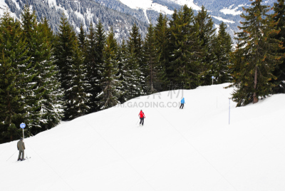 山,滑雪运动,morzine,阿沃里阿兹,滑雪痕,度假胜地,水平画幅,雪,滑雪坡,旅行者