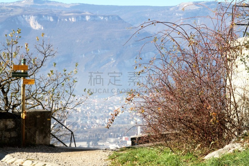 the vercors,山,天空,雪,市区路,夏天,居住区,都市风景,工业,风景