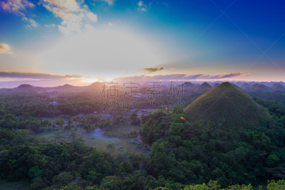 巧克力山,在上面,阳光光束,天空,美,水平画幅,云,山,无人,异国情调