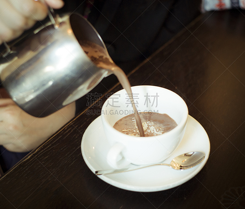 热可可,水平画幅,无人,茶杯,茶匙,牛奶巧克力,巧克力,咖啡杯,水罐,杯