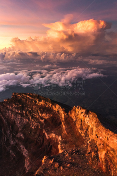 阿贡火山,巴厘岛,在边上,黎明,火山口,橙色,地形,火山,在上面,云