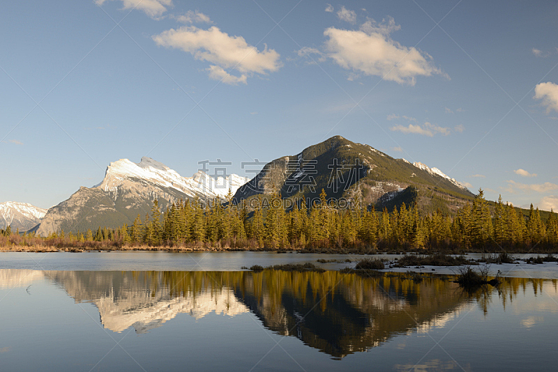 蓝道山,维米里恩湖,加拿大落基山脉,班夫,水平画幅,阿尔伯塔省,无人,户外,湖,加拿大