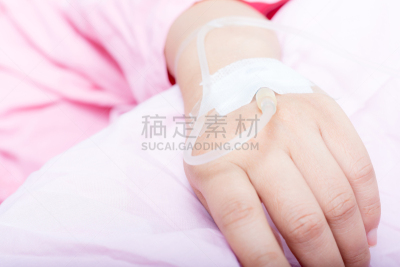 手,病人,水平画幅,浸泡油,成年的,床,女人,静脉滴注