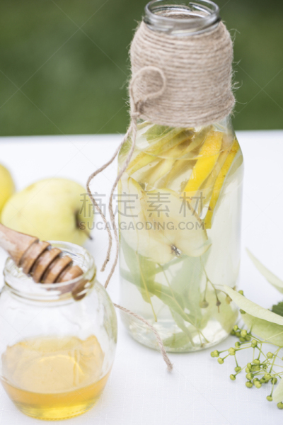 柠檬,柠檬水,清新,切片食物,欧锻树,苹果,自制的,垂直画幅,水,六月