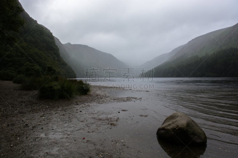 上湖,雾,爱尔兰共和国,格伦达洛谷,水,水平画幅,山,无人,湿,曙暮光