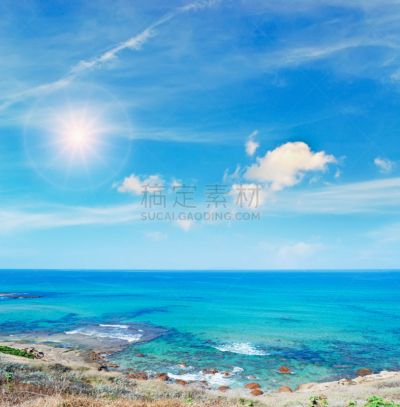 海滩,卡斯特尔萨多,垂直画幅,水,天空,无人,户外,镜头眩光,植物,海景