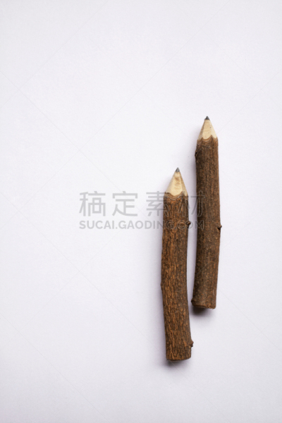 木制,铅笔,白色背景,自然,垂直画幅,褐色,式样,无人,嫩枝,有机食品