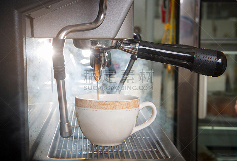 浓咖啡,杯,小酒杯,咖啡机,烤咖啡豆,咖啡馆,水平画幅,饮料,特写,咖啡