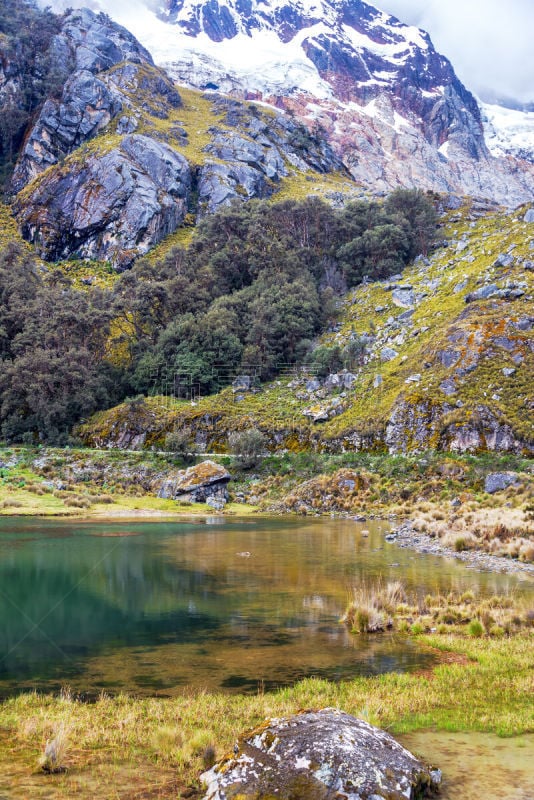 山,秘鲁,小的,湖,cordillera huayhuash,科迪勒拉山脉,哈拉兹城,自然,垂直画幅,安地斯山脉