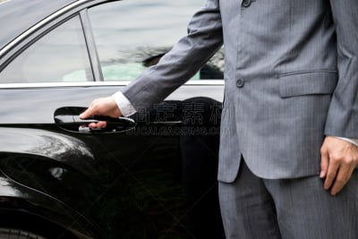 小轿车门,套装,男人,私人司机,机场出租车,豪华轿车,车门,出租车司机,开着的,百万富翁