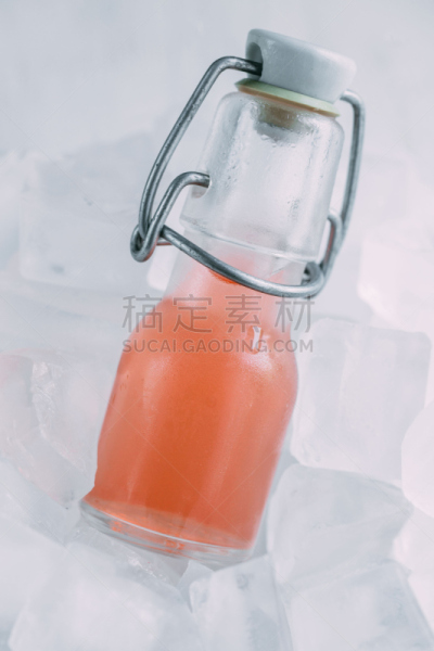 碎冰,饮料,粉柚,垂直画幅,水果,无人,鸡尾酒,果汁,夏天,冰