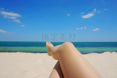 海滩,女性,足,褐色,水平画幅,人类脚趾,旅行者,夏天,户外,沙河