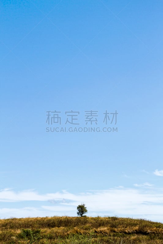 寂寞,垂直画幅,天空,山,无人,马法提环岛,户外,草,云景,消失点