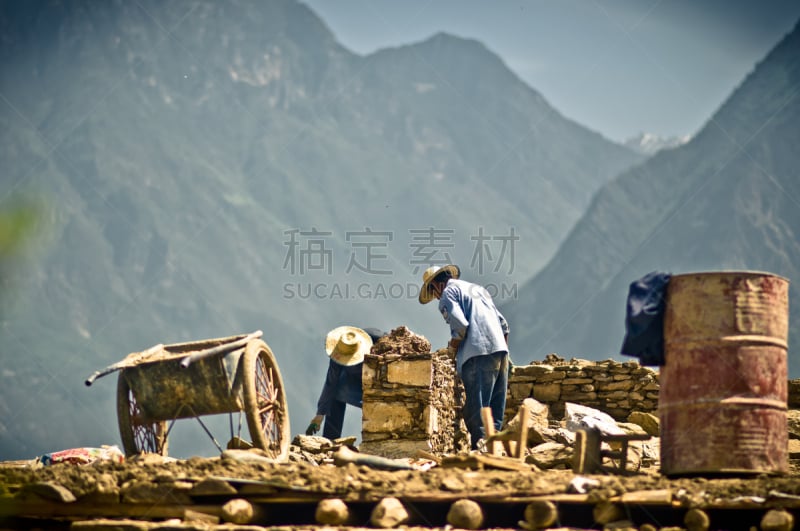 建筑业,房屋,小冰球联赛,苦差事,压土机,工业音乐,工党,铺沥青机,美国州际公路,冬季运动