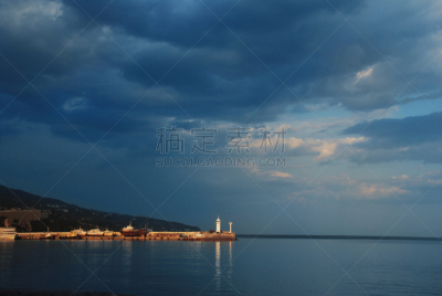 雅尔塔,多云,水,水平画幅,无人,蓝色,乌克兰,户外,戏剧性的天空,城市