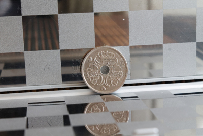 镜子,钱包,王冠,数字2,侧面视角,巷,danish krone coin,小猪扑满,电子商务,金属