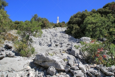 马赛圣母院,街道,十字形,悲哀之路,耶稣受难像,塞文山区,埃罗,受难记,松树,夏天