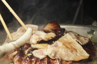 烤肉架,寿喜烧,名人吐槽节目,烤串,格子烤肉,水平画幅,盘子,烤的,烹调,摄影