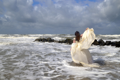 女人,暴风雨,影像年代,45到49岁,2000到2009,30到39岁,风,水平画幅,黑发,21世纪