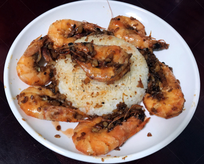 挪威海蜇虾,嫩煎食品,黄油,橄榄油,格子烤肉,留白,海产,牛至,明虾,金属
