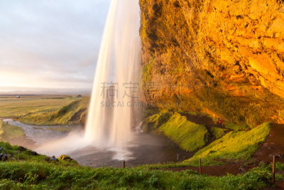 冰岛国,Seljalandsfoss Waterfall,南,西,水平画幅,瀑布,巨大的,旅行者,日落,流动