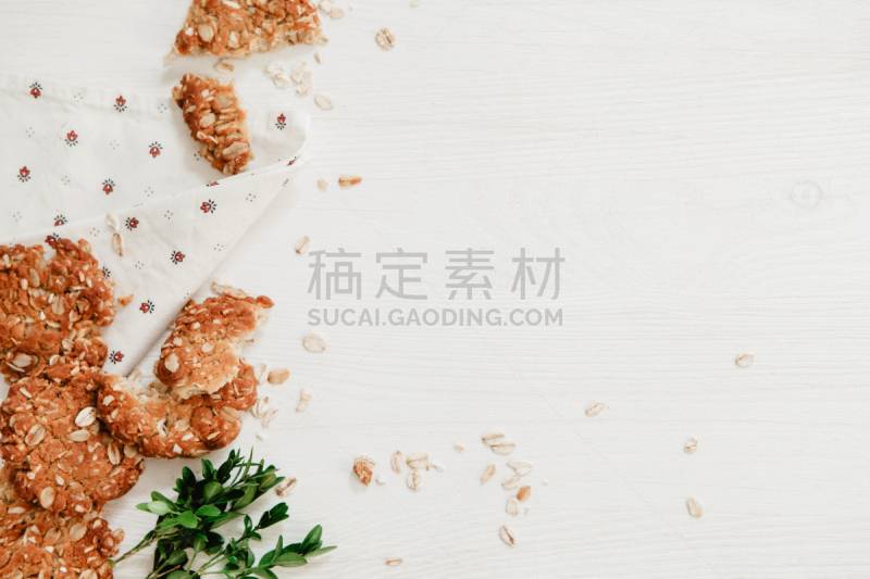 饼干,黄杨木,自制的,木制,健康食物,白色,绿色,麦片,水平画幅