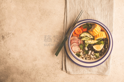 素食,蔬菜,海甘蓝,碗,糙米,盐渍食品,寿司,芫荽叶,食品,柠檬