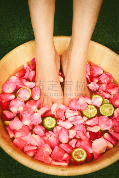 特写,女人,足,巧克力涂层,垂直画幅,水,美,spa美容,湿,纯净