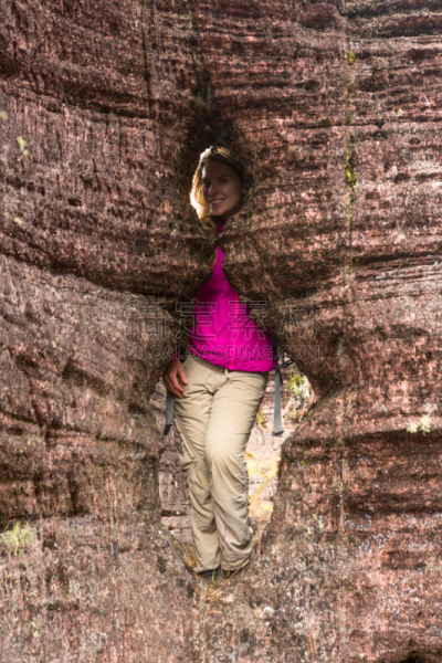 罗赖马山,canaima,平顶山,平顶山区,罗赖马州,委内瑞拉,垂直画幅,南美,水,无人