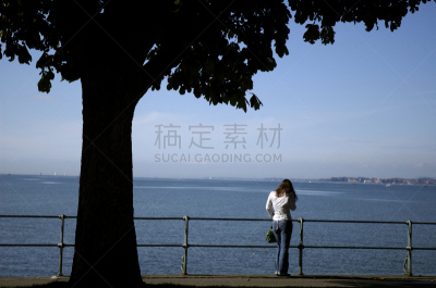 女孩,水,水平画幅,户外,湖,青年人,彩色图片,你好,成年的,眩晕的