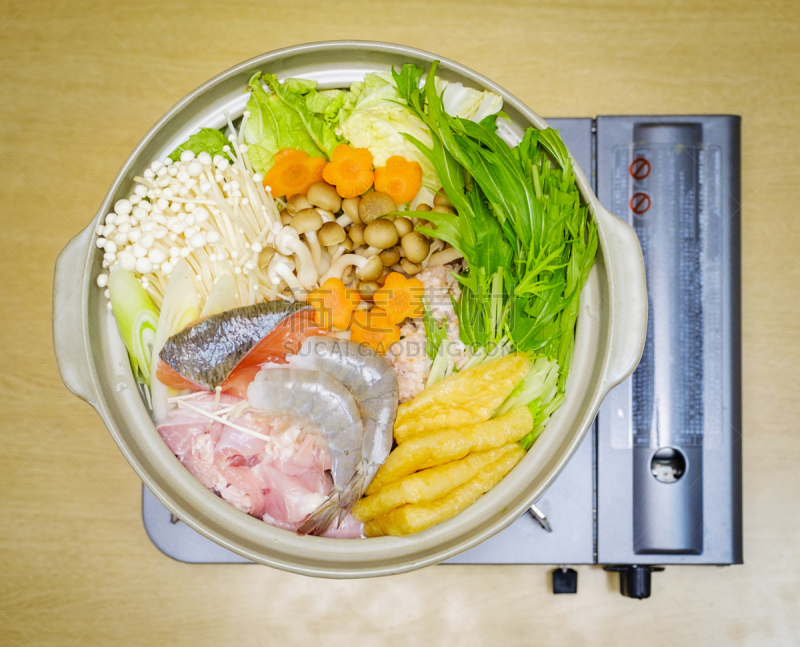 日式炖菜,日本,波特派,涮涮锅,日式火锅菜,寿喜烧,锅,沸腾的,日本食品,食用菌
