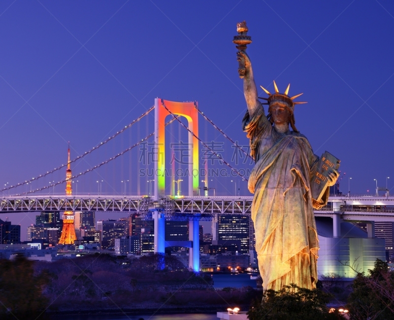 东京湾,旅游目的地,水平画幅,夜晚,无人,城市天际线,日本,曙暮光,statue of liberty replic,黄昏