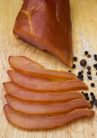 肉,烟熏食品,垂直画幅,食品加工厂,无人,熟食店,小吃,食品,摄影