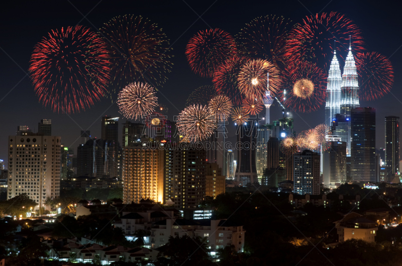 马来西亚,吉隆坡,国际著名景点,国内著名景点,城市生活,事件,双峰塔,传统节日,现代,著名景点