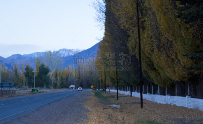 厄斯帕拉塔,山谷,门多萨省,安地斯山脉,水平画幅,秋天,山,雪,无人,路